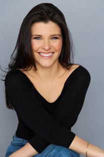 Shannon Fiedler at Comedy @ the Carlson