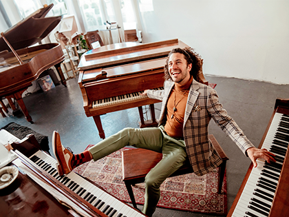 (SOLD OUT) EMMET'S PLACE MIAMI LIVE – 2025