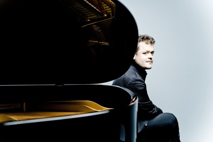 Winter Music: Beethoven’s “Moonlight” Sonata with Benjamin Grosvenor